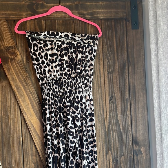 Boutique strapless jumpsuit - Picture 3 of 3